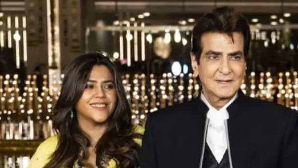 Ekta kapoor jeetendra 1749647689350 1749657088747.png